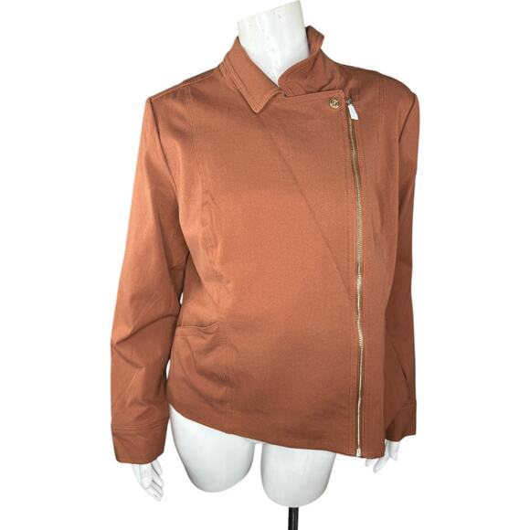 Isaac Mizrahi Live! 24/7 Stretch Zip Front Moto Jacket Cognac 10 NWOT - Picture 4 of 13